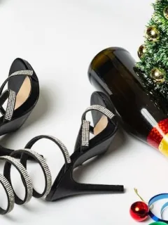 Winter 2025: The Ultimate Holiday Gift Guide for Fashion Lovers - Cover Image