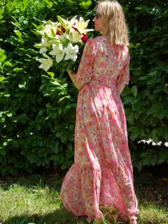 Spring 2025 Floral Prints: Wear the Timeless Trend - Cover Image