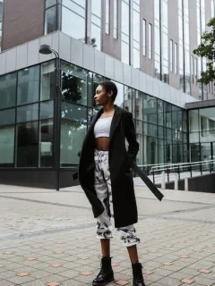 Confidence Boost: Outfit Ideas to Feel Amazing in 2025 - Cover Image