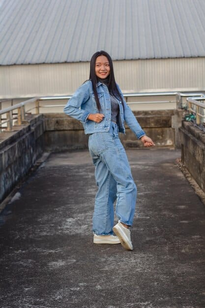 Spring 2025 Denim Report: Latest Trends in Washes, Cuts & Styles