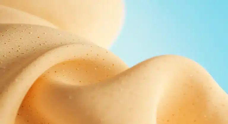 Innovative fabric textile revolutionizing summer clothing collections